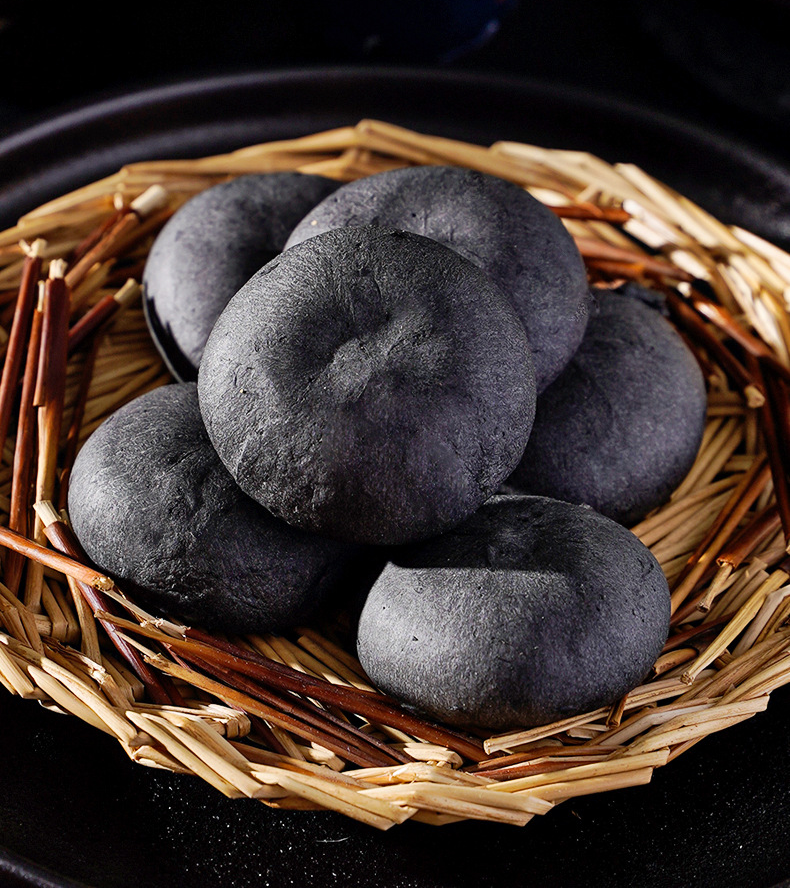 Five black mulberries, purple rice cakes, sucrose-free breakfast pastries, whole grains, satiating meal replacement snacks