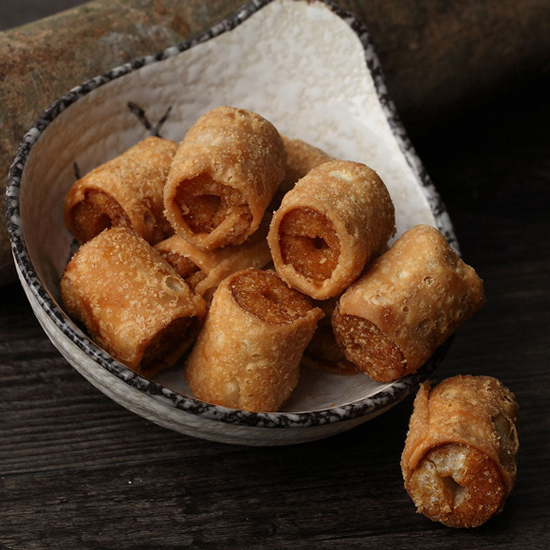 Spring rolls, crispy Chaoshan specialties, nostalgic old snacks, leisure food collection, afternoon hunger-satisfying biscuits, evening hunger-relieving snacks   春卷酥潮汕特产怀旧老零食休闲食品大全下午充饥饼干晚上解饿小吃